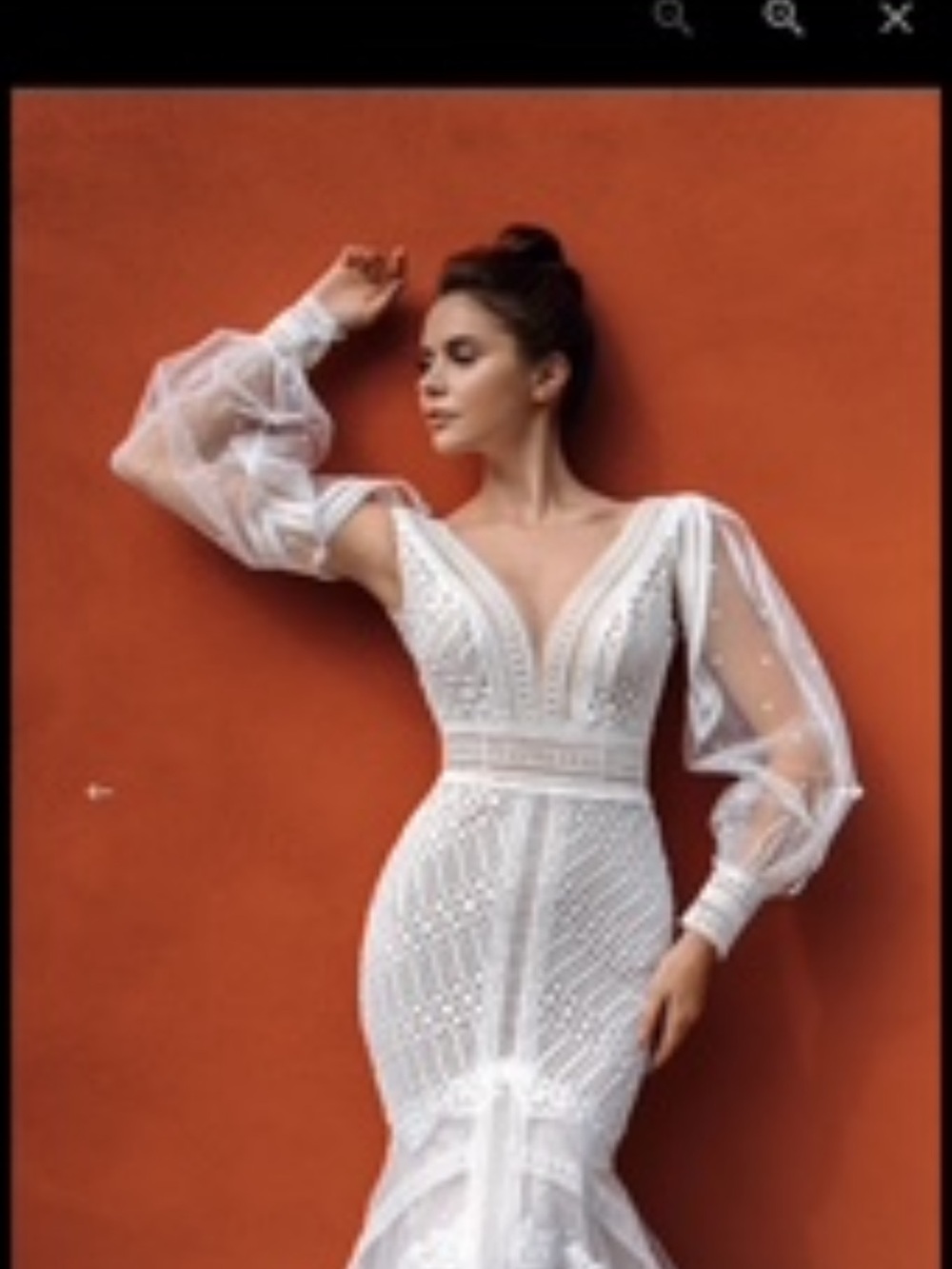 Gabbiano Italian lace mermaid gown - Picture 2 of 4